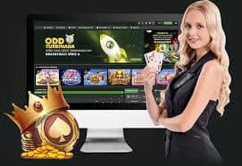 Boom City slot game showing cluster-pay grid and cascading symbol mechanic